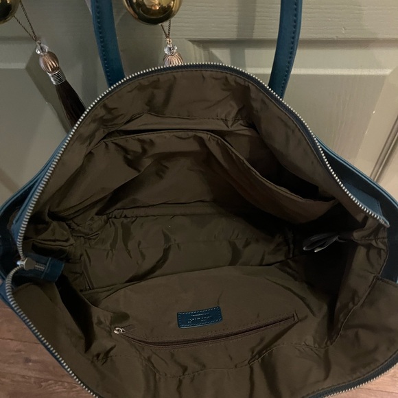 Matt and Nat Diaper Bag - Picture 4 of 4